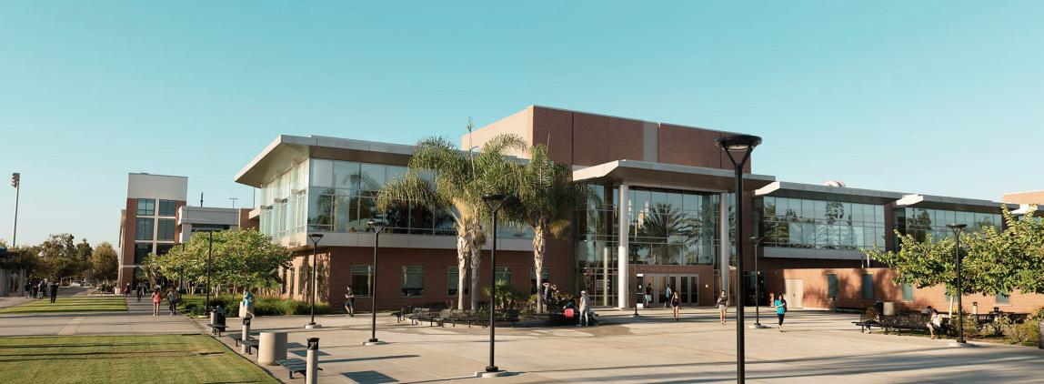 カリフォルニア州立大学ロングビーチ校_F04