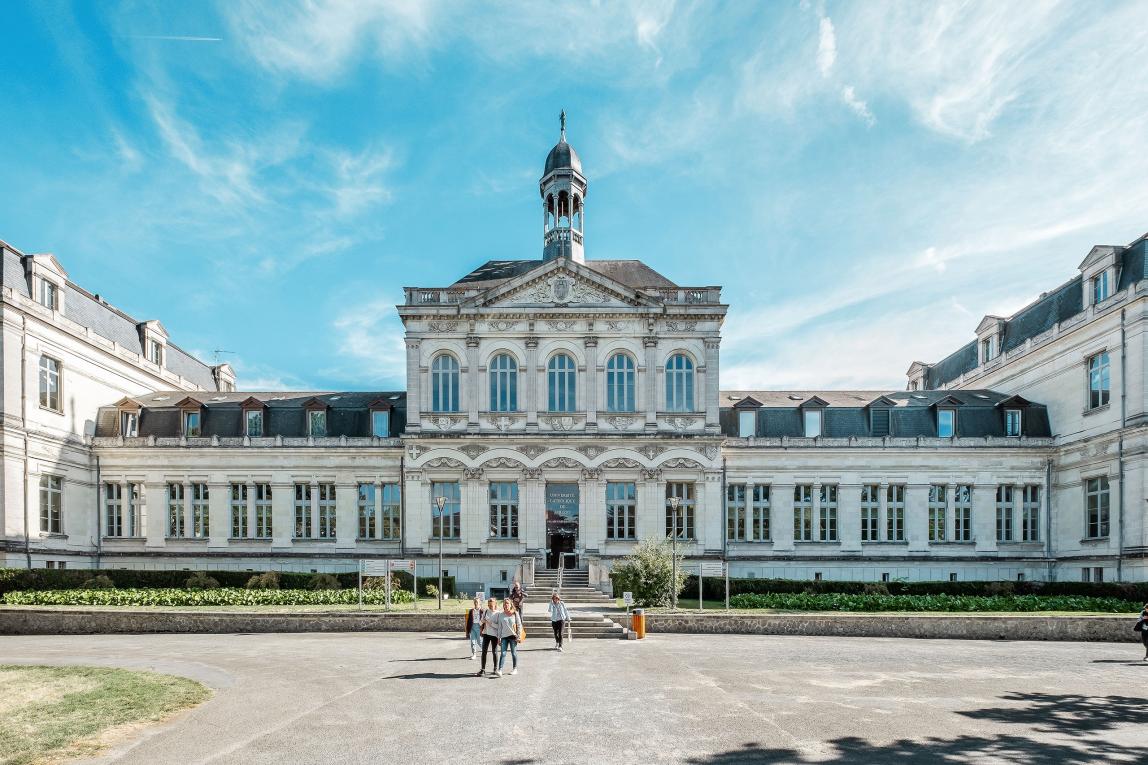 アンジェ・カトリック大学_F02