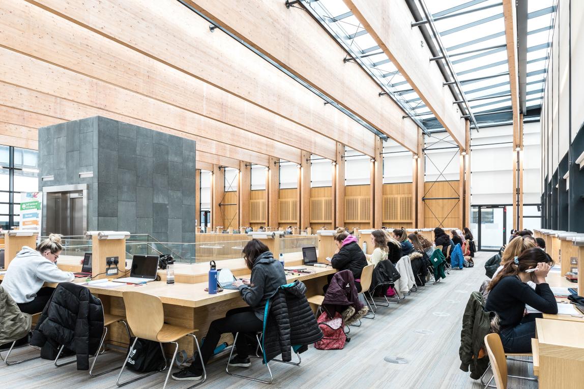 アイルランド国立大学ダブリン校_C16