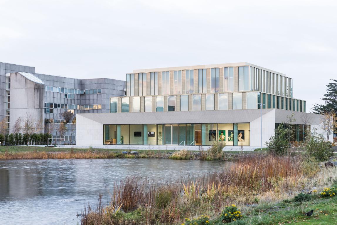 アイルランド国立大学ダブリン校_C01