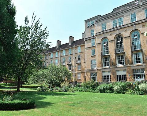 ブリストル大学_C16