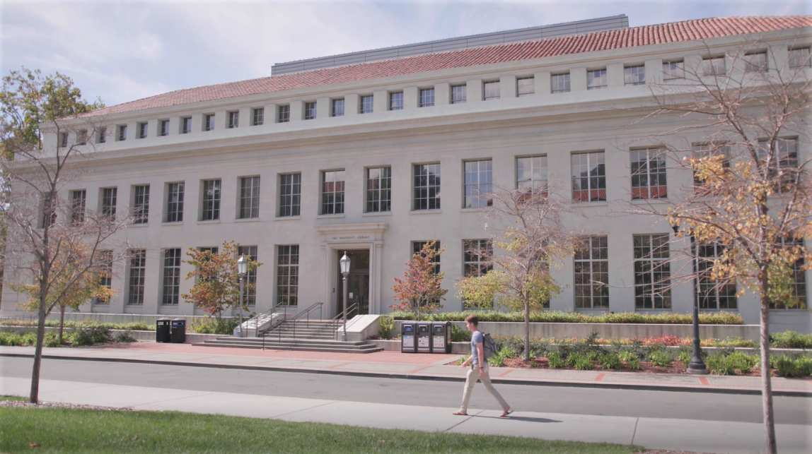 カリフォルニア大学バークレー校_F017
