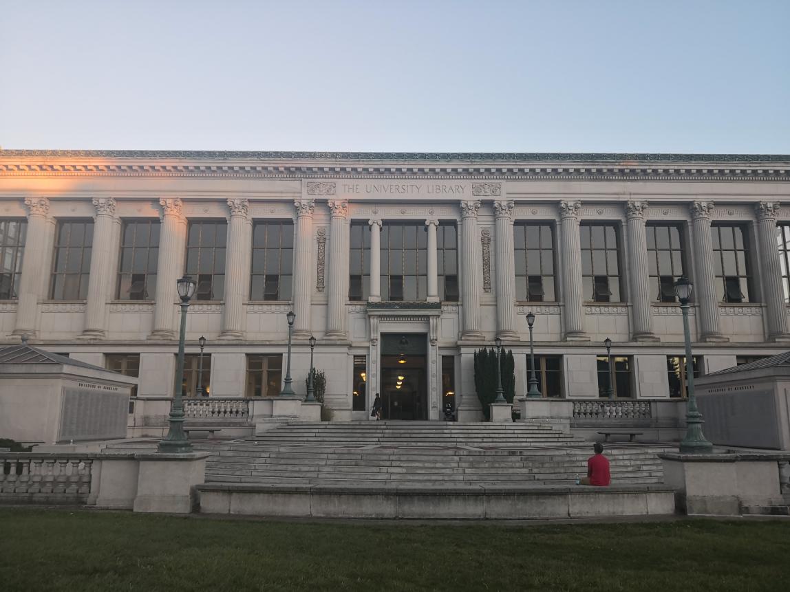 カリフォルニア大学バークレー校_F022