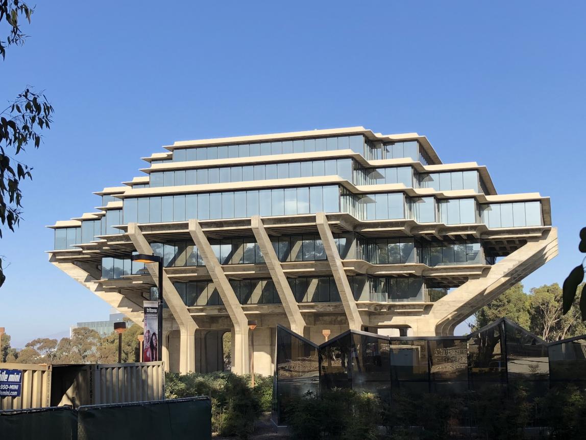 カリフォルニア大学サンディエゴ校_C017