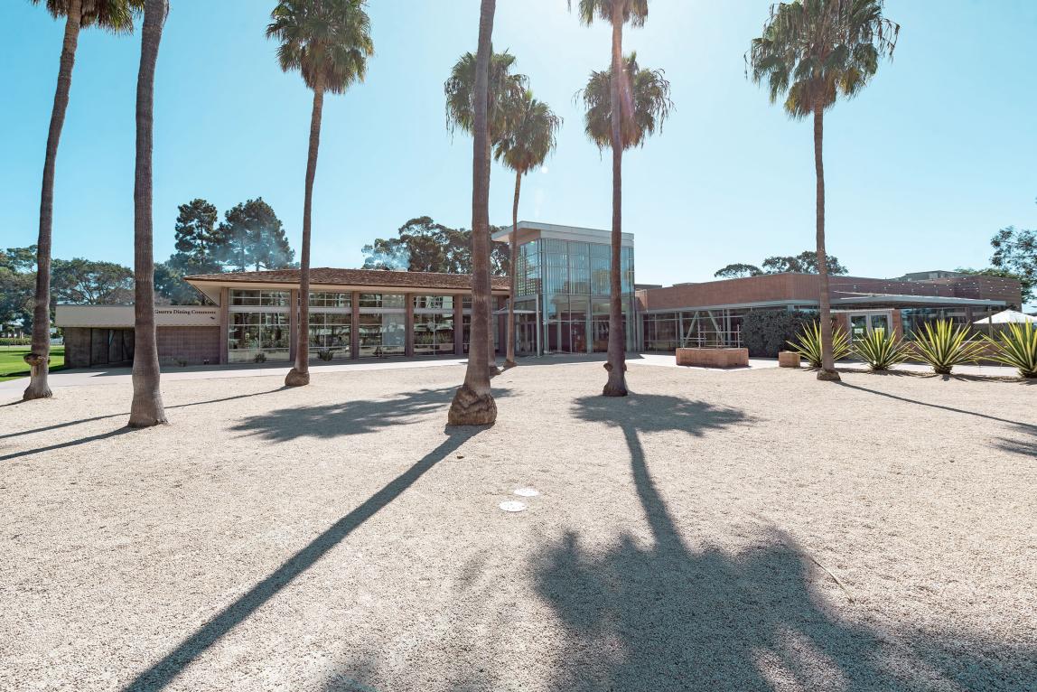 カリフォルニア大学サンタバーバラ校_C011