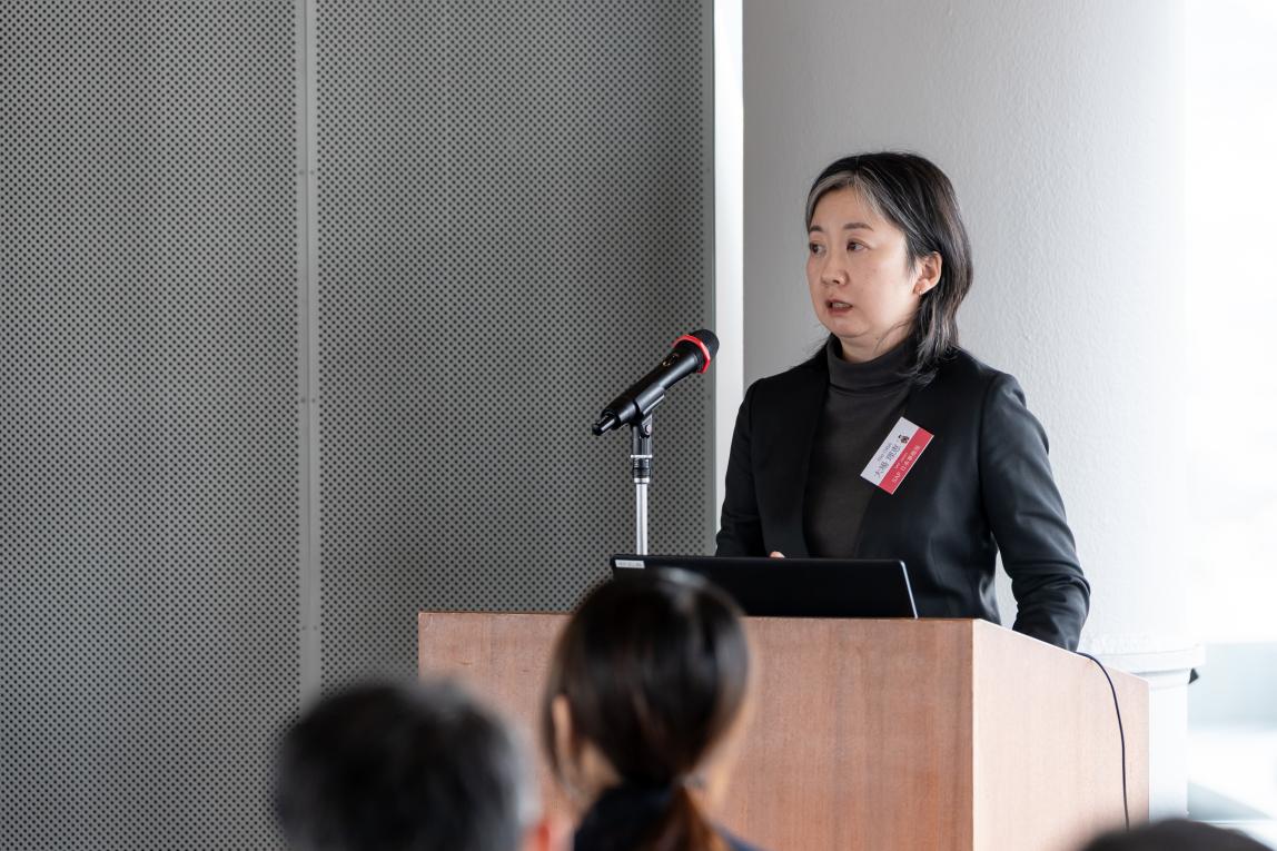 SAF年次総会で報告を行う大場理恵