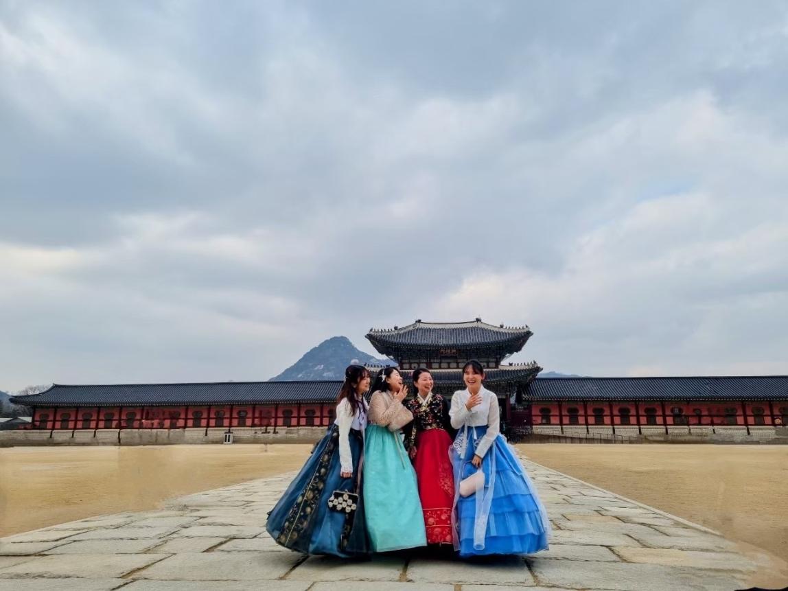 Saiko Hirano from SAF Japan on SAF Korea Trip with Jihye