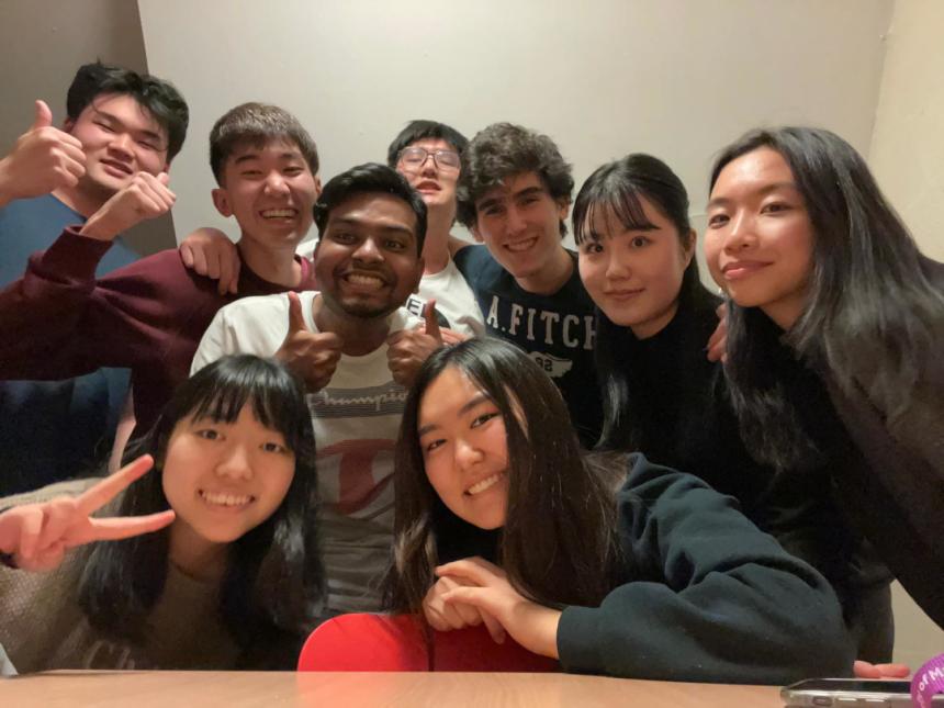 友人たちと記念撮影