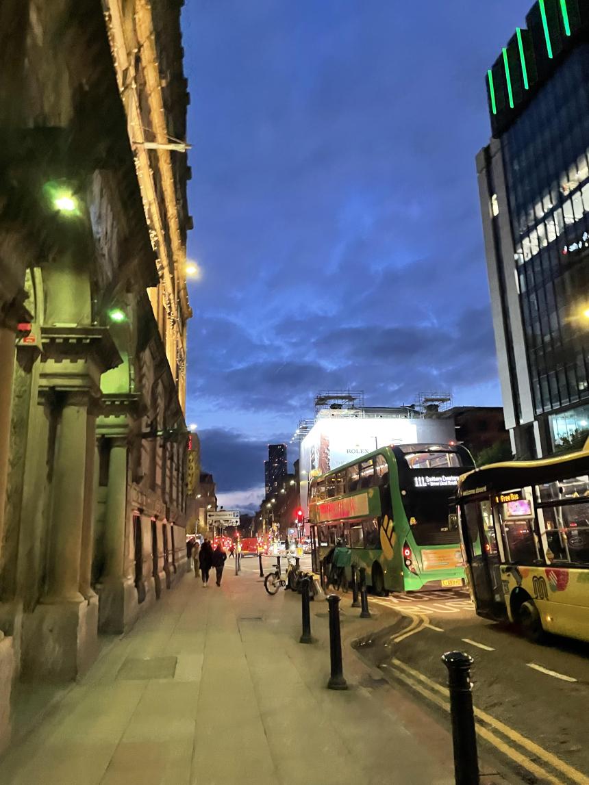 夜のマンチェスター