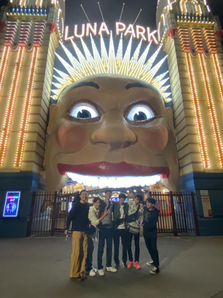 シドニーのルナパーク前
