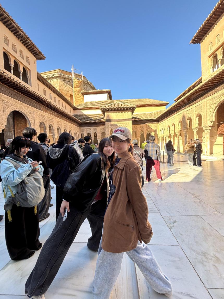 MiharuKAWAMOTO_Granada