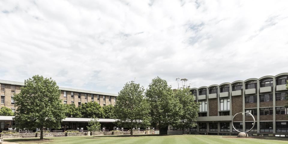 ニューサウスウェールズ大学_F01